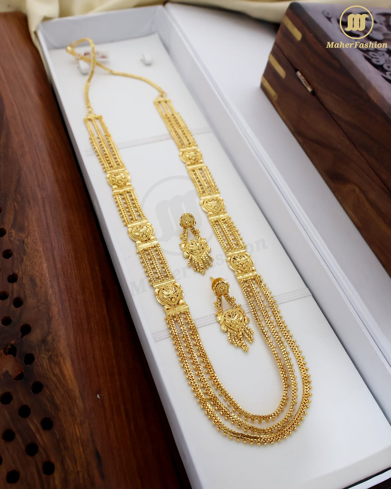 Golden Finish Designer Long Necklace Set For Women